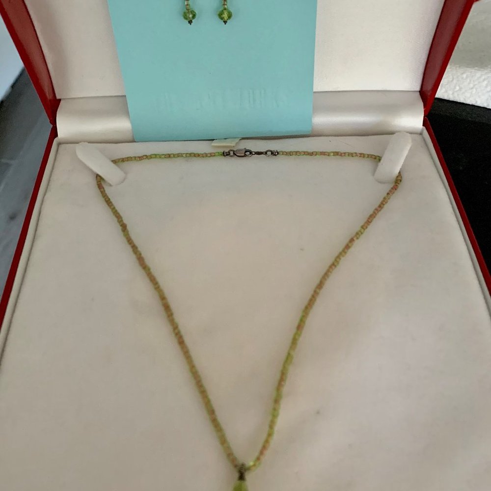 The Artworks green beaded earring and necklace set